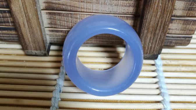 翡翠|翡翠颜色变化多端，每个颜色都风华绝代，拥有不可抵挡的魅力