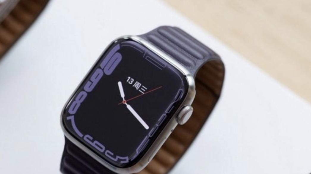 Apple Watch|苹果手表S8迎来全新设计，直角边框和47毫米大屏幕，售价将劝退大部用户