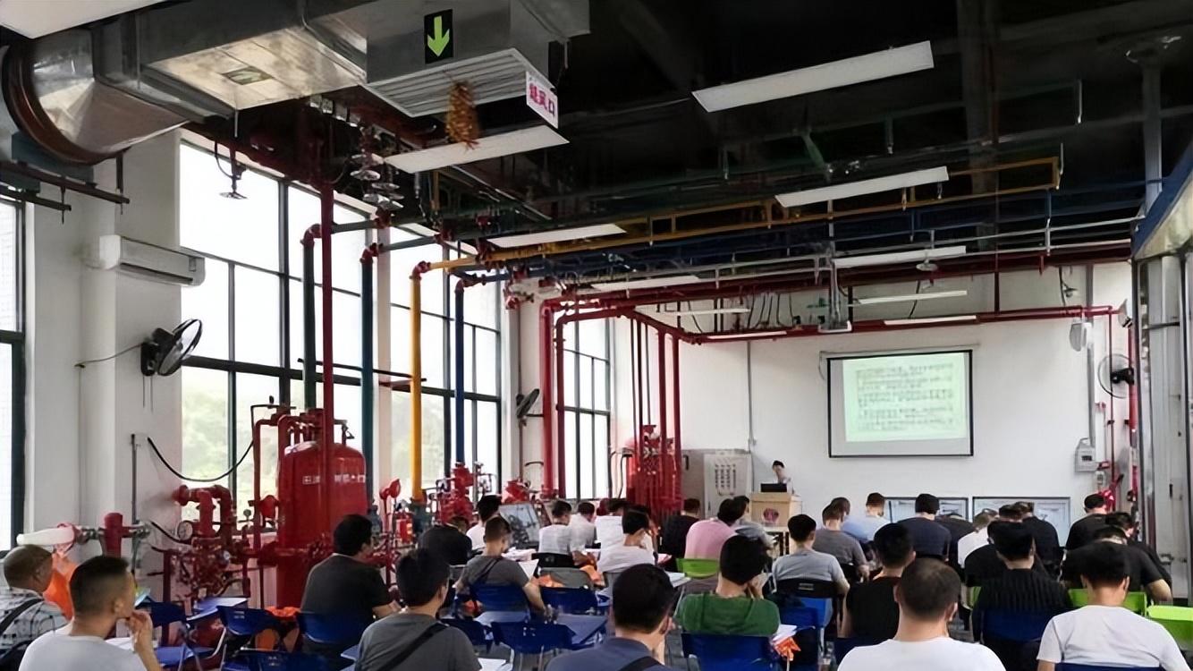 求职|消防设施操作员，什么人最适合报考？