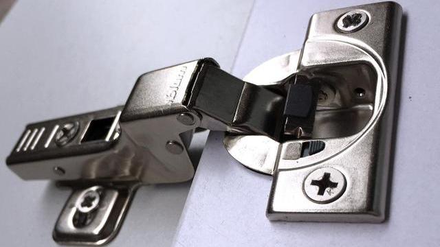 定制家具想省钱，请自备这样配件，让工人顺手帮你安装