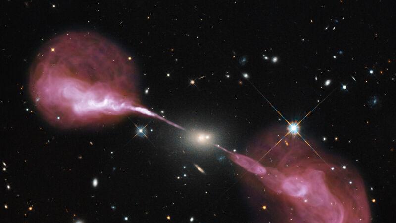 我们现在知道黑洞喷流为什么会产生高能辐射