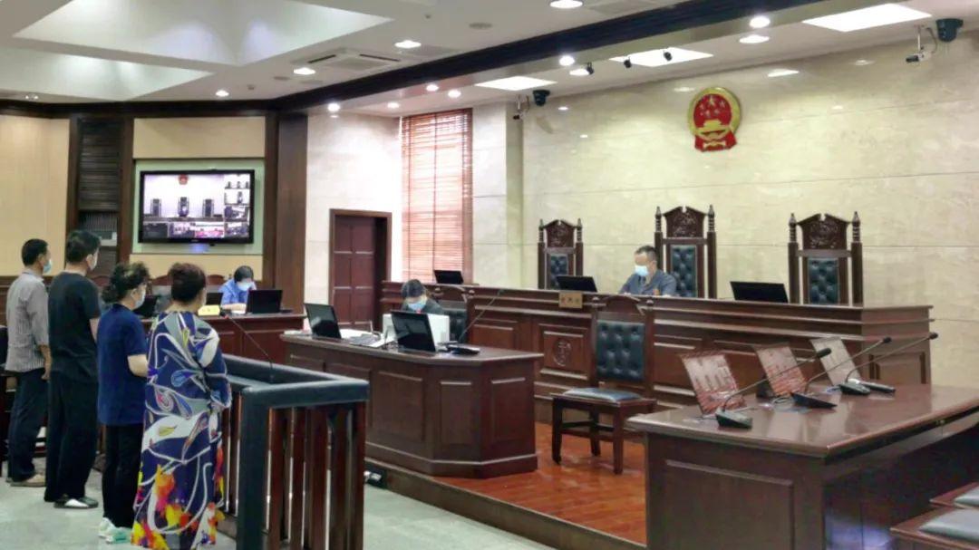 虚构“护贫保险”项目 30多名老人上当受骗 一养老诈骗案5人获刑