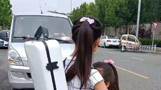 岳云鹏|德云社岳云鹏发文，为女儿岳麓一庆生，粉丝喊话二哥刘筱亭送礼物