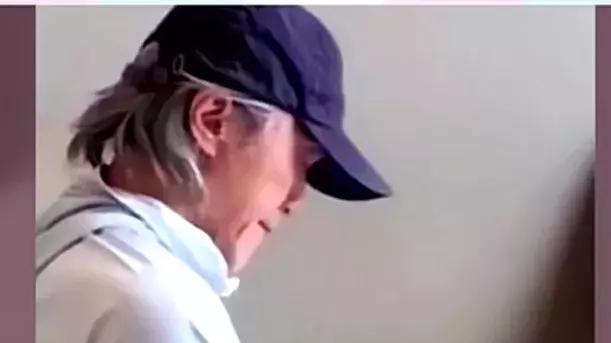 周星驰|周星驰近照曝光，有网友在香港某日料店，拍到60岁周星驰的照片