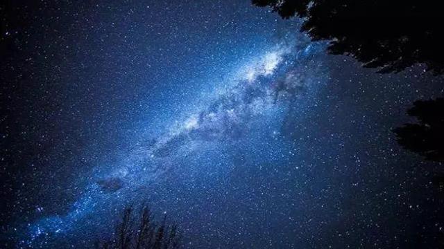 从太阳发出的光线，到底可以照射到多远？