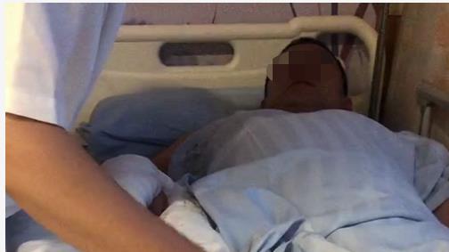 提醒对方将车从消防通道挪移起冲突，男子被追砍5刀又遭铁锨拍头，行凶者被公诉