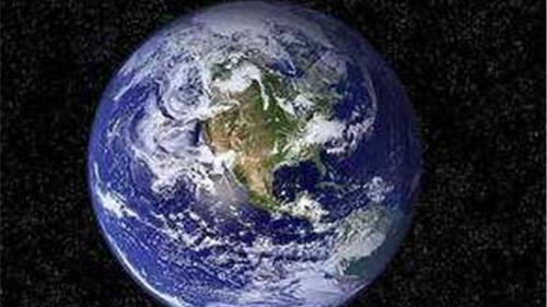 日本潜艇深入海底1万米，捕捉到的一海洋生物，给人类敲响了警钟