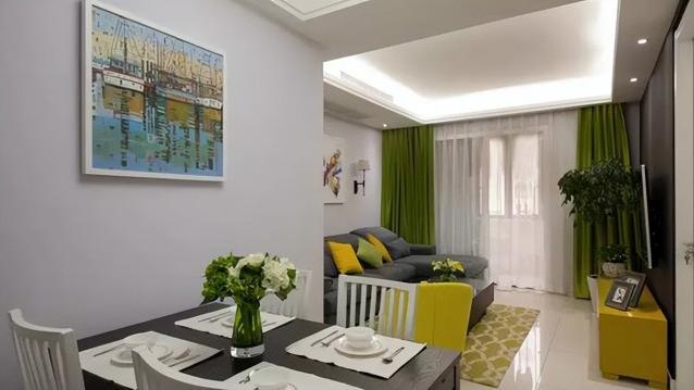 简单装修的家，朋友们来吃饭，一直夸厨房漂亮，不懂是不是客套话