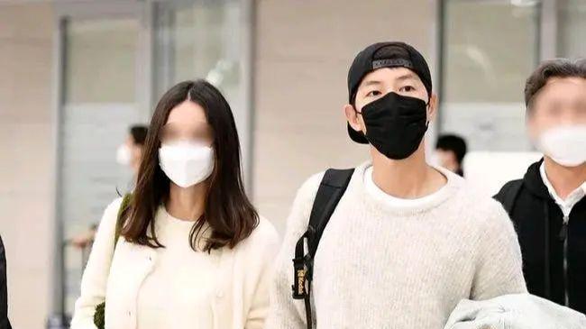 宋仲基|宋仲基新恋情曝光，对方是英国籍女性