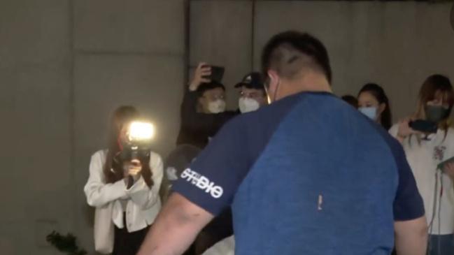 汪小菲|大S床垫被毁坏回收，女记者亲自躺试，处理费3438元由汪小菲买单