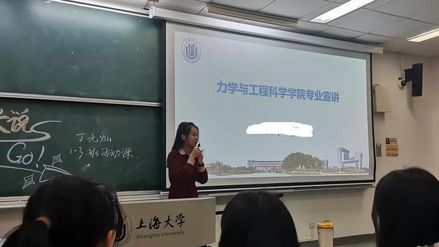 高校|土木工程专业最牛简历走红，一人考下10个证书，堪称专科生的楷模