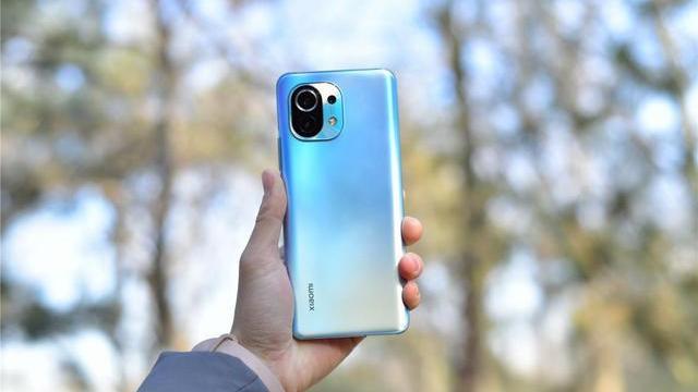 小米科技|雷军出手就是不一样，小米11直接降2000，12G+256G很划算