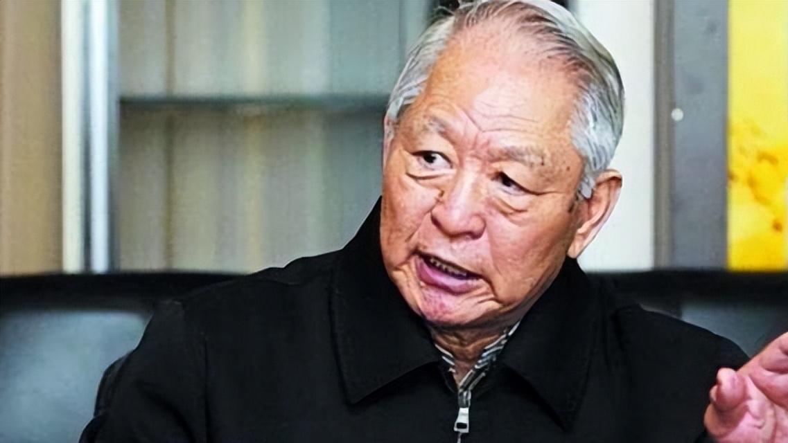 谢富治|江青鲜为人知的一面，她为两人伤心流泪，一位大明星一位开国上将