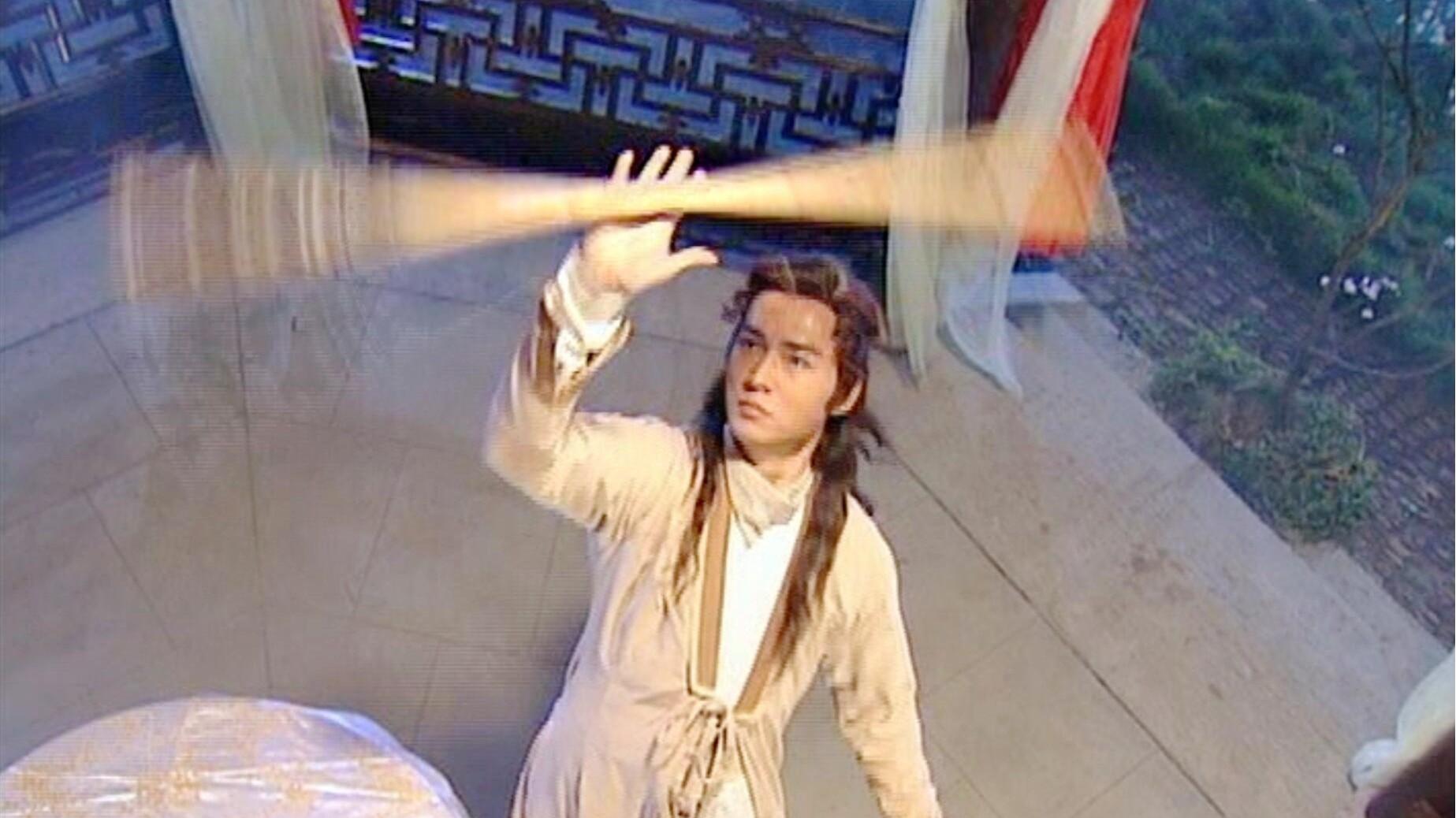 展昭|特效假得像电风扇，就别尬演转剑了，这12位的挽剑花才叫行云流水