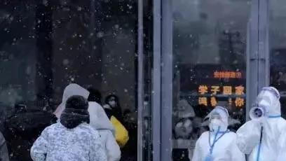 奥密克戎为何两副面孔？