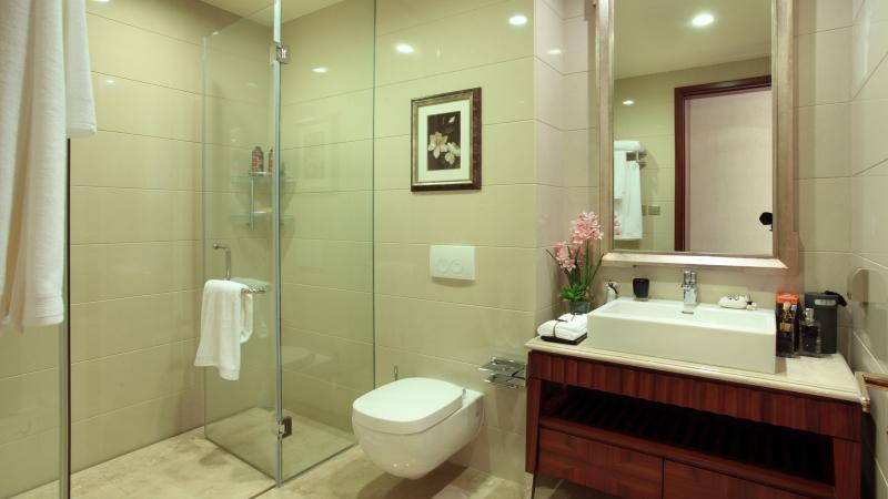 卫生间没窗户，臭味散不掉？试试日本主妇这招，干净没异味