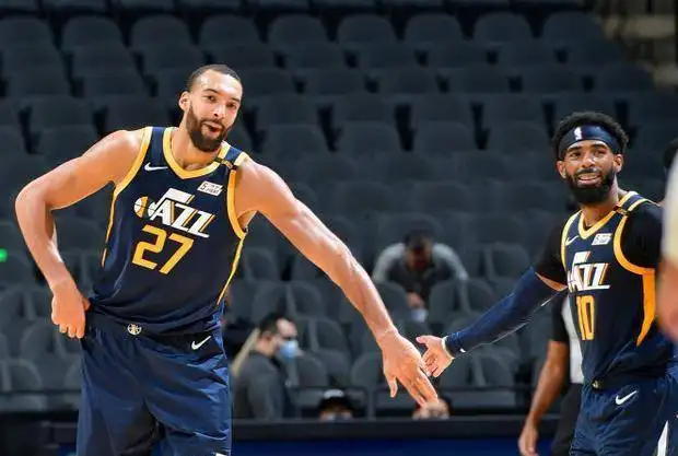 31分钟内狂砍27分，超级三分手竟然只是戈贝尔的交易添头