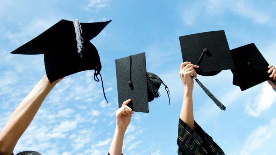 高校|怎样才能当大学老师？最低的学历要求是什么？