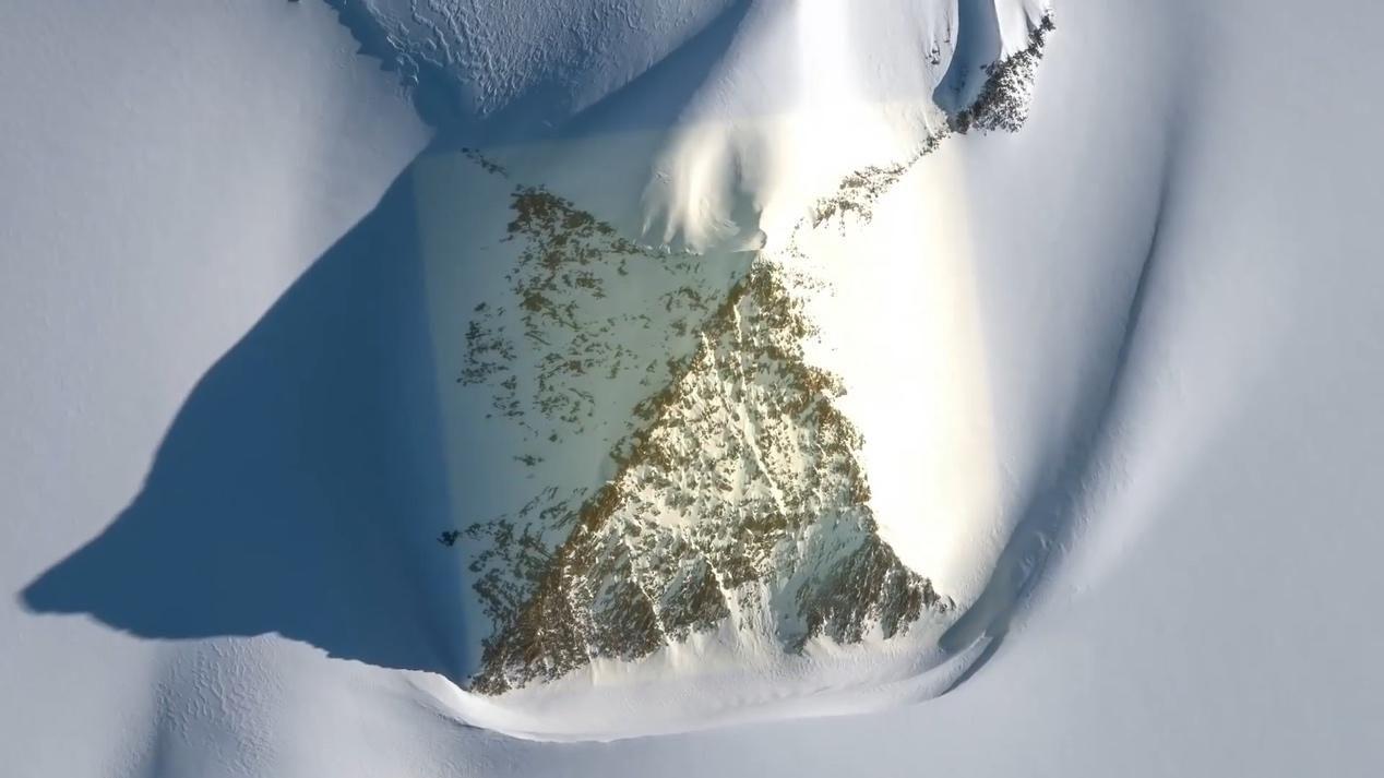 揭秘南极为何出现神秘金字塔，真实原因追溯十年之前，不可思议