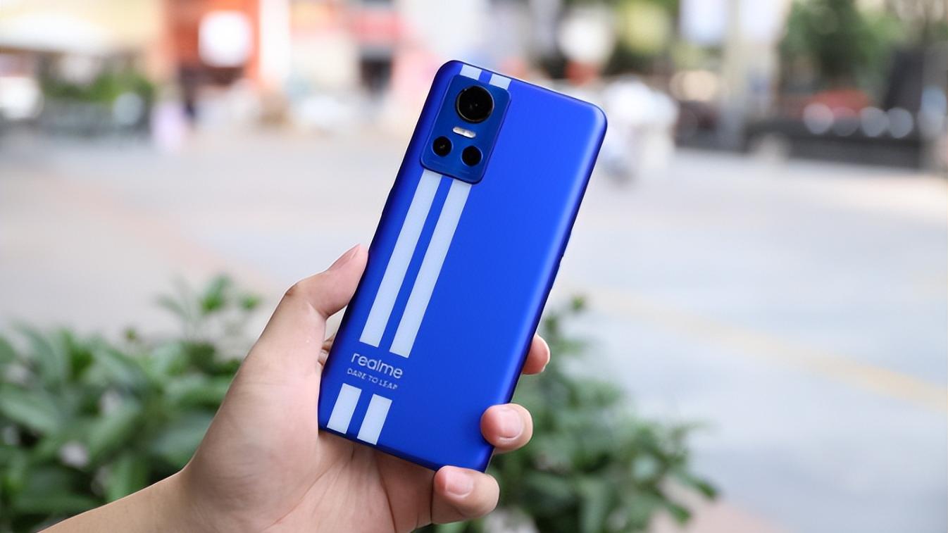 Python|618好物推荐：不超2000元，目前这4部手机最值得买，性价比真的高