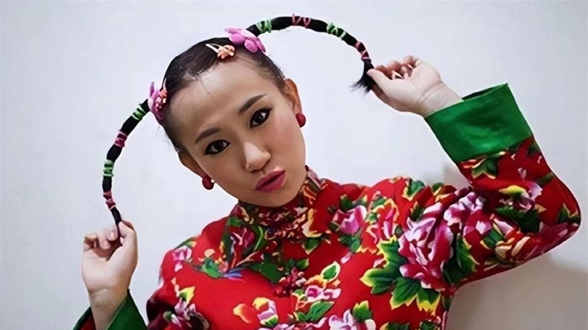 二人转|14年前一夜爆红的丫蛋，现在名气全无，其实不怨任何人