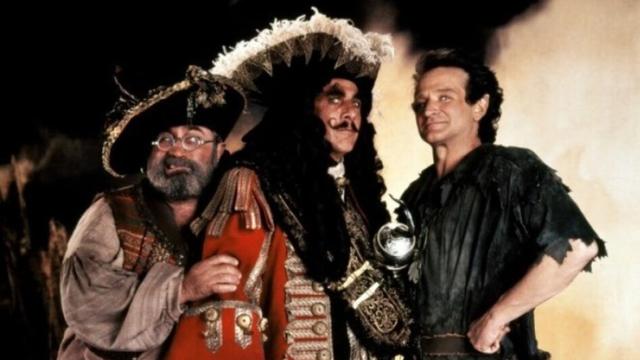 电影|1991年，斯皮尔伯格的电影中有个铁钩子海盗，这造型在汉代就有了