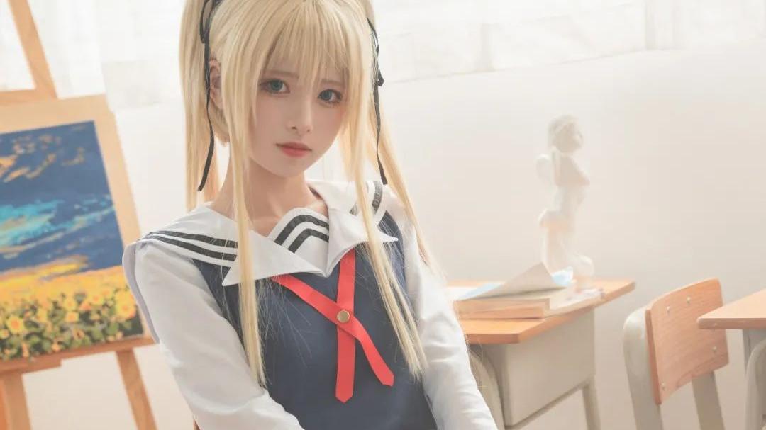 路人女主的养成方法|cos：路人女主金黄双马尾英梨梨cos正片@腥味猫罐