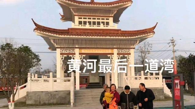 心情大好！老杜一家外出游玩女儿、女婿罕见露面，网友：高兴早了