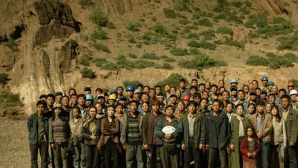 张译|王俊凯首部战争片将上映，看他与张译如何穿越战火拯救125位同胞