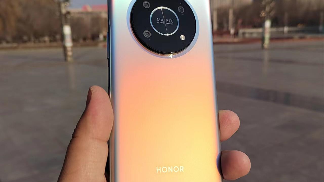 荣耀x30|最新千元手机销量榜：荣耀X30排第四，榜首霸榜长达15天