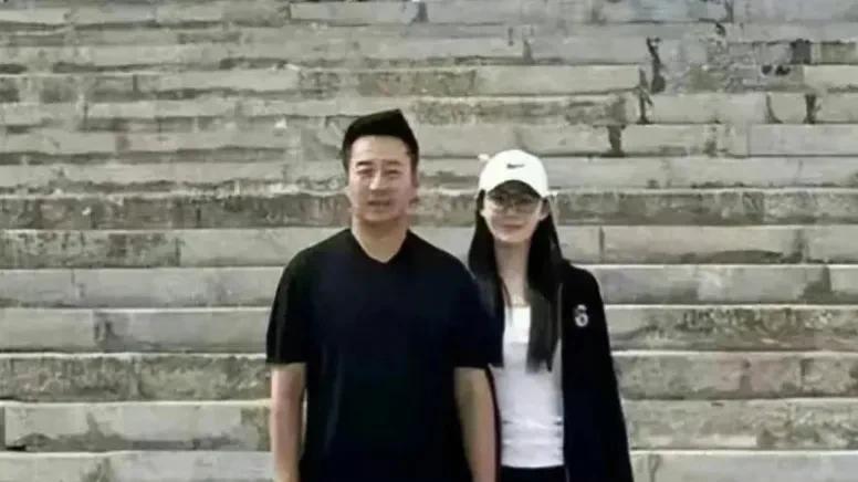 汪小菲|张颖颖替汪小菲出头！朋友圈骂大S一家人恶心至极 贪得无厌