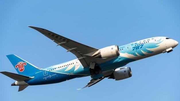 中国航空|“中国航空集团”迎来扩招，达到门槛的要把握住，年薪令人心动！