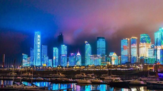 青岛市|青岛的灯光秀真是让游客大开眼界，完胜那些高调的城市