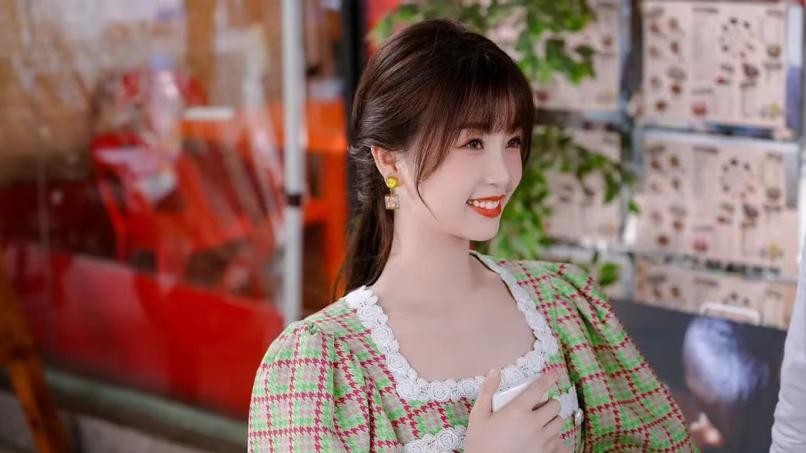 赵露思|3大平台热播榜一新剧，《请君》喜提榜首，赵露思新剧评价反差大