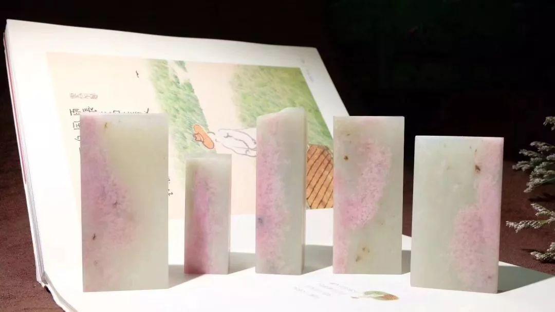 桃花|和田玉中的粉色诱惑