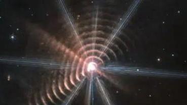 科学家发现一颗有“年轮”的奇特恒星，像宇宙中有一张“蜘蛛网”