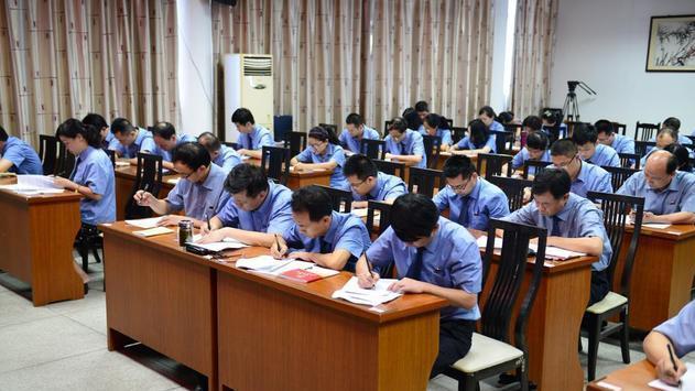 高校|公务员报考迎来“新标准”，方案被提议后，35周岁或将被打破！