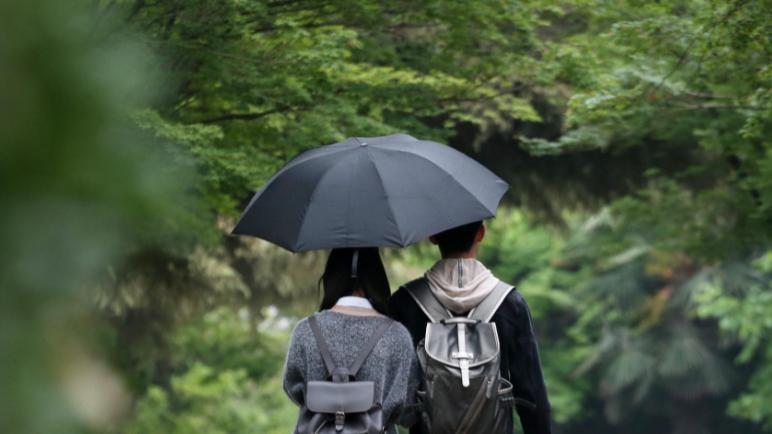 婚姻|“三无女”成婚恋市场黑名单，颜值高也没用，大学生恋爱需谨慎