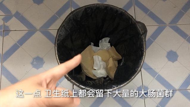 卫生间没窗户，臭味散不掉？学学日本人的方法，太高明了！