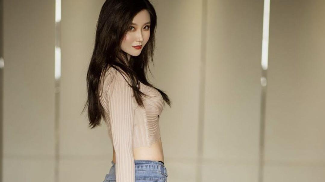 库里藏丝显黑边，无惧对A地板油！