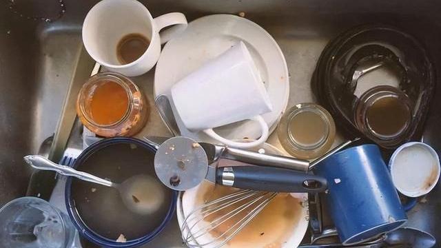 看过无数“有钱人的家”，我窥见贫穷家庭的4个通病，个个扎心