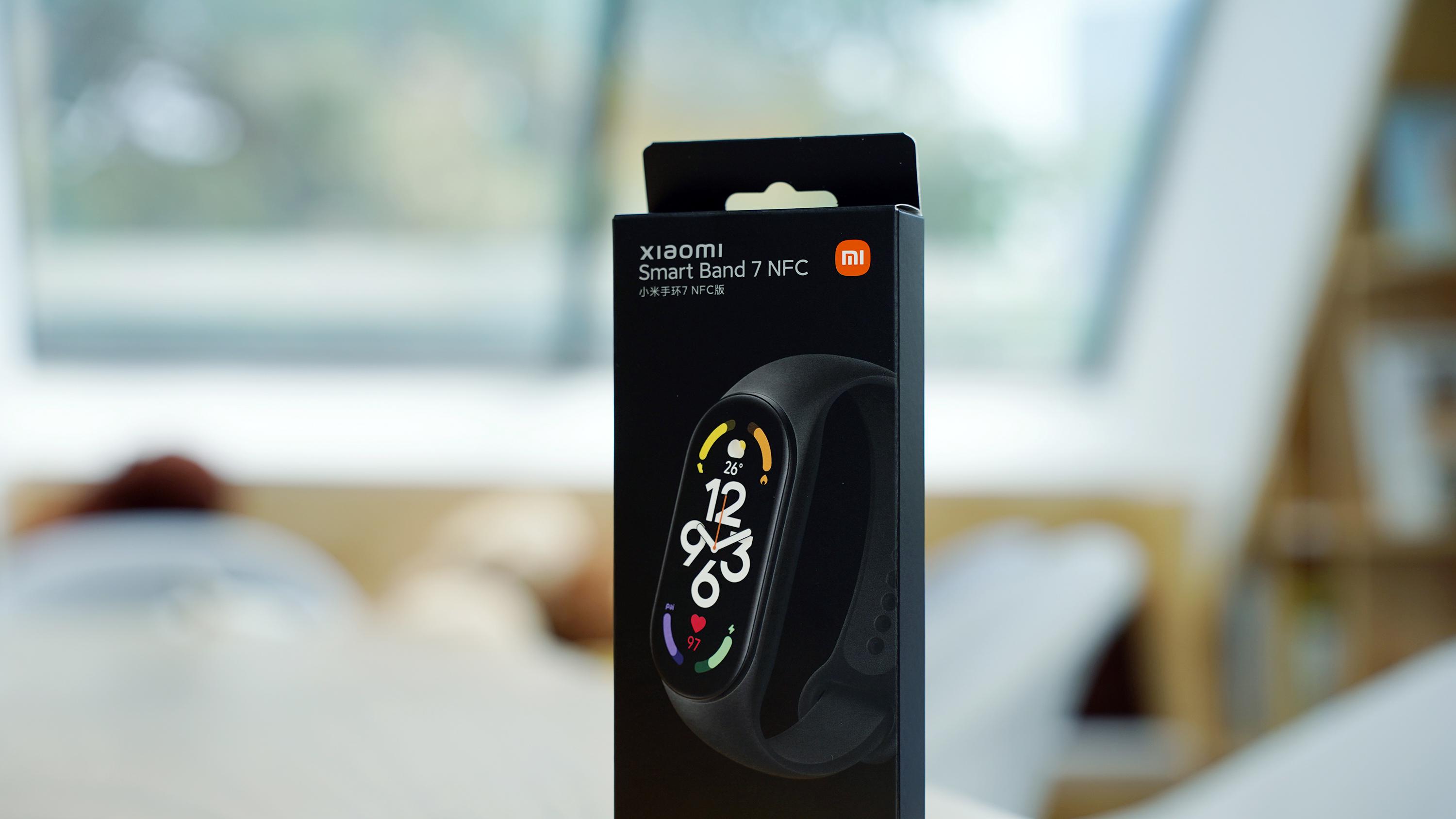 小米科技|小米手环7评测：2022年智能手环的天花板！