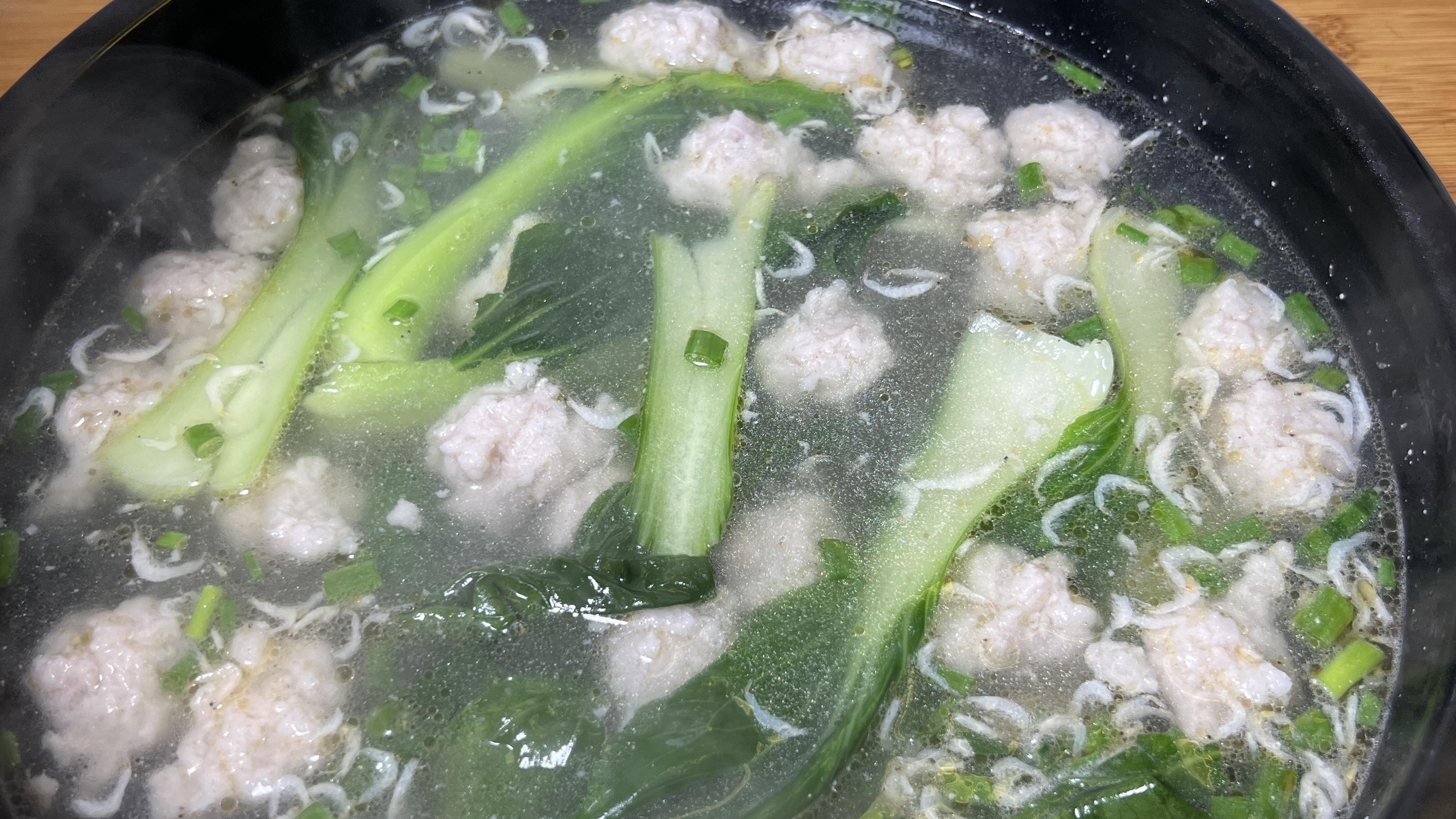调料|生汆丸子汤，丸子Q弹滑嫩，鲜香味美，清淡爽口，上桌连汤都不剩