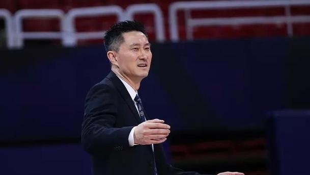 广东男篮|恭喜广东队，杜锋收到三个好消息，新赛季不再低调，目标横扫夺冠
