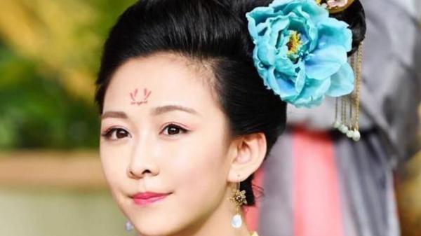 黄子韬|参演《三生三世》走红，如今杨安琪又在《追光者》里惊艳了无数人