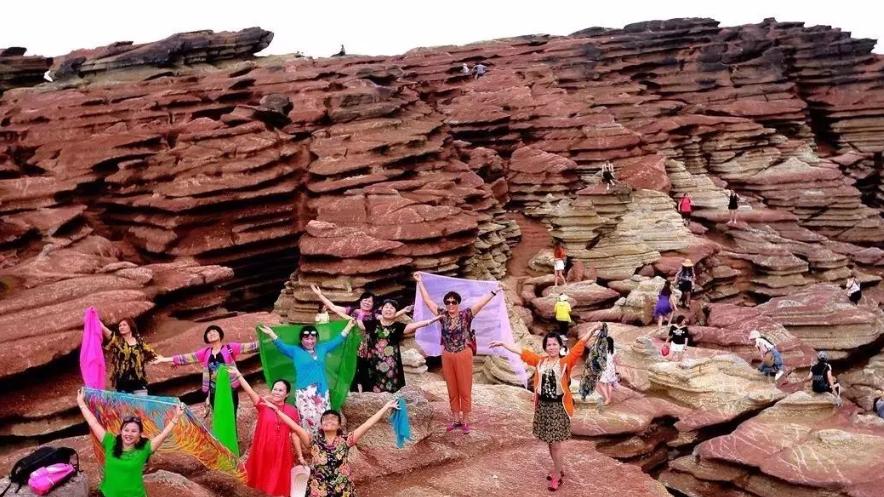 石林|贵州发现5亿年前的红石林，2000亩如同火星地貌，实在太震撼了