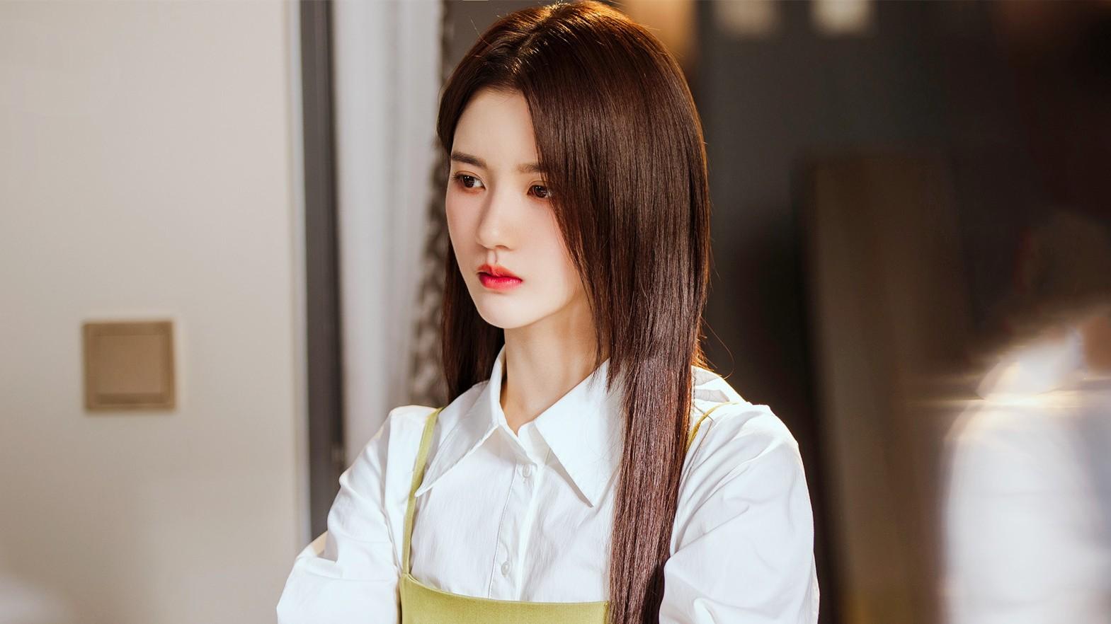 田震|《夜色倾心》：反套路高甜短剧，看男配、女配如何逆袭成主角