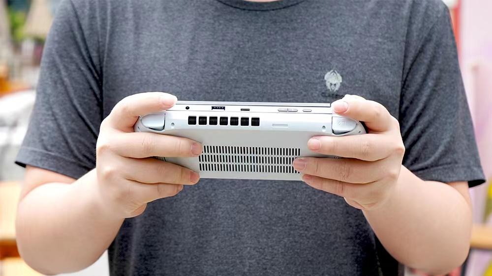 |4999元！国产新款掌机开卖：6800U加持，性能拉满了