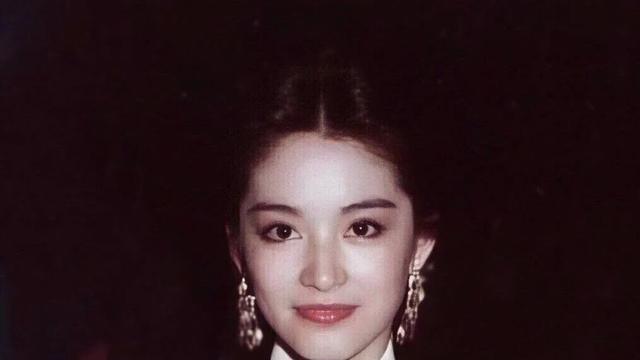 林青霞|林青霞妹妹：长相平平让姐姐自卑，无缘娱乐圈定居国外当家庭主妇