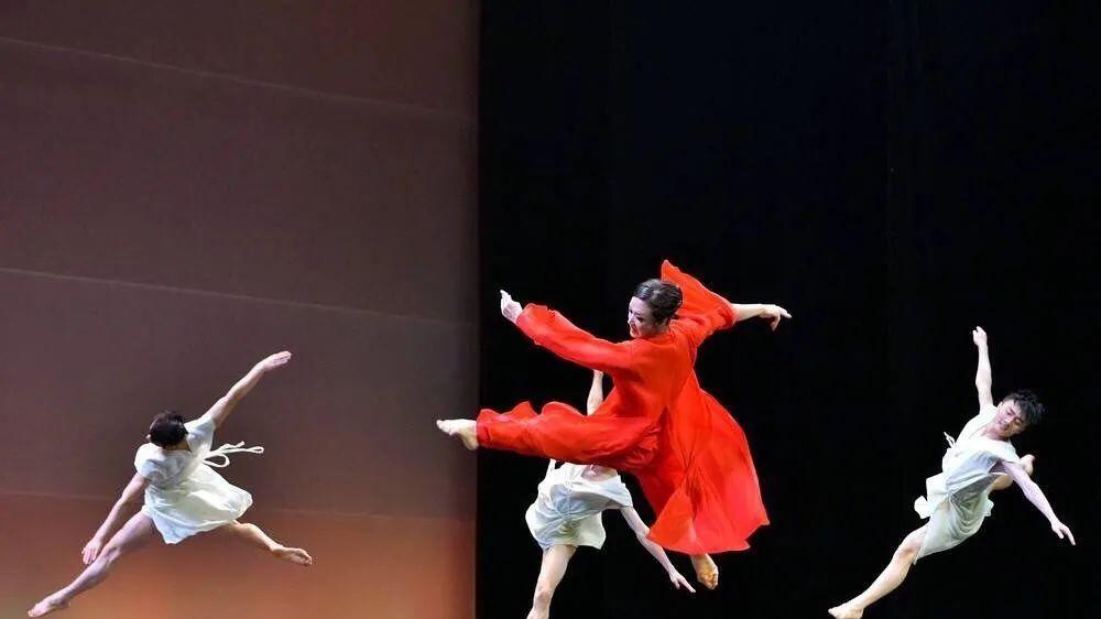 金星|娶过美国娇妻的“毒舌女王”，竟敢讽刺《长津湖》？